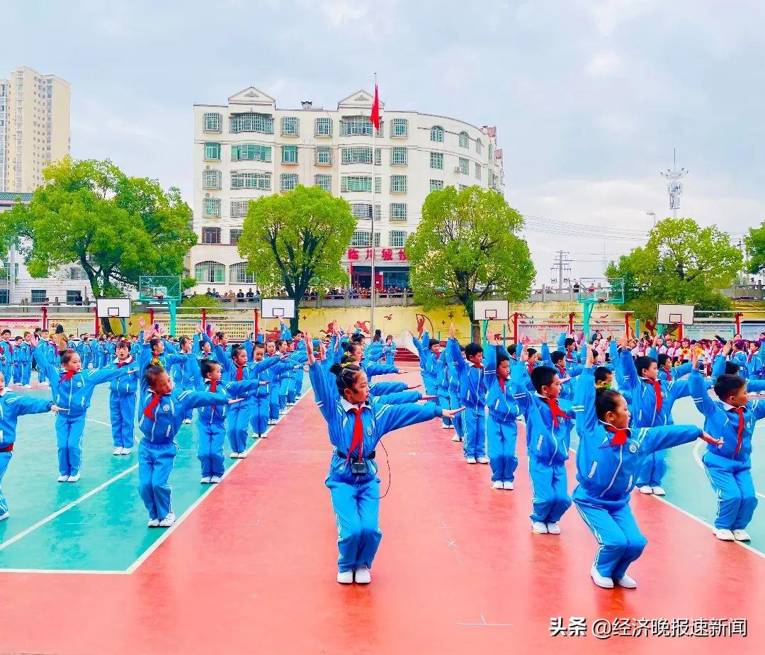 七彩阳光广播体操，活力与健康的交响乐章